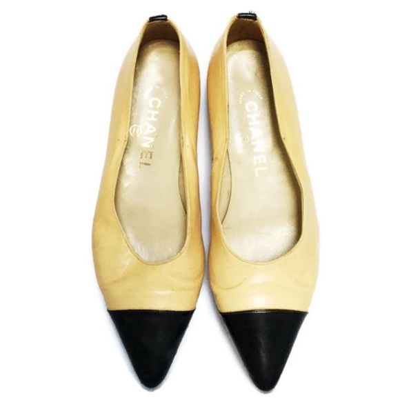 CHANEL Shoes - Chanel VTG Cap-Toe Flats 36.5